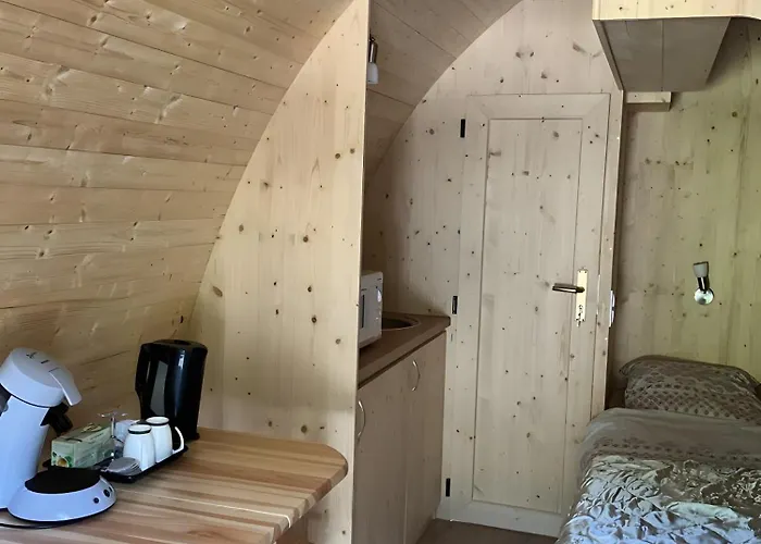 Forestiere En Bois *